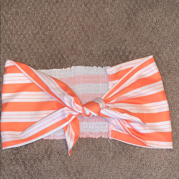 Two piece set - Picture 2 of 5